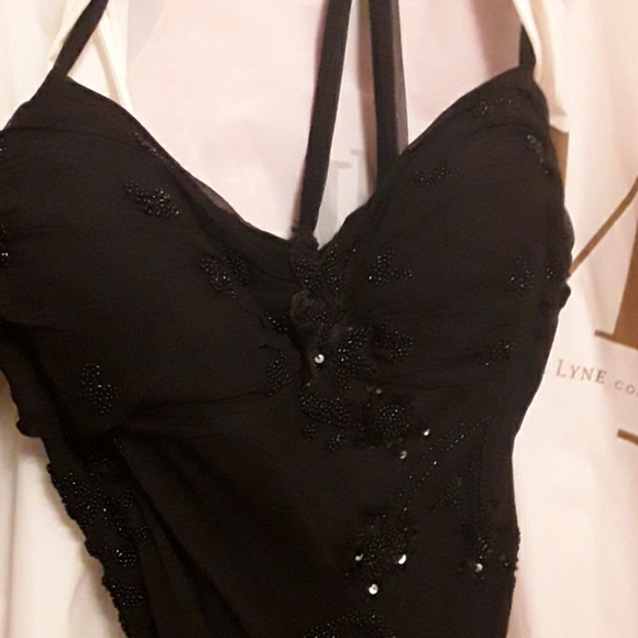 Scala Dress - Picture 2 of 4